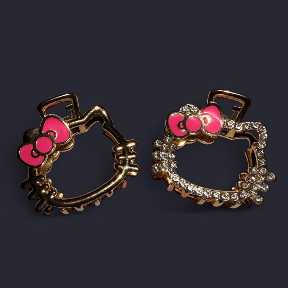 ⋰˚☆ Hello Kitty Hair Clips